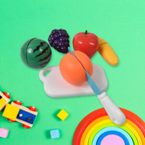 Realistic Sliceable Fruits Cutting Play Toy Set (7...