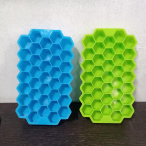 Flexible Silicone Ice Cube Tray, 37 Small Cubes...