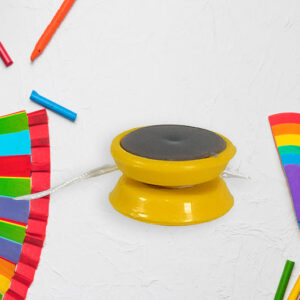 Small yoyo toy with string, rotating yoyo toy,...